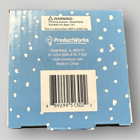 Peanuts NIB 18” Charlie Brown Christmas Tree with Linus’ Blanket - Picture 6 of 7